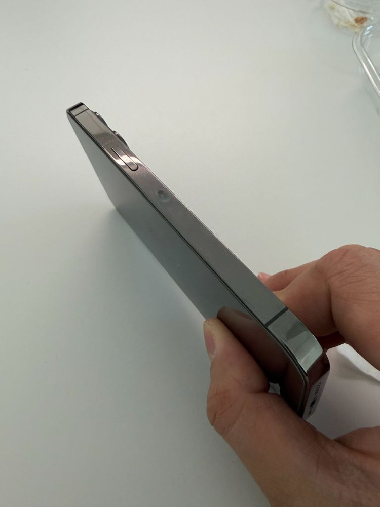 아이폰 13프로 그라파이트 128g 자급제 이미지