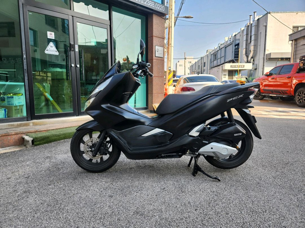 혼다pcx125 상태좋은매물팜니다--1