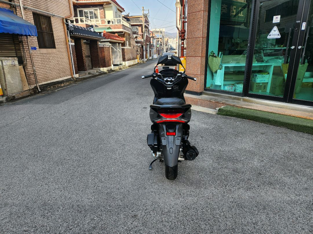 혼다pcx125 상태좋은매물팜니다--3