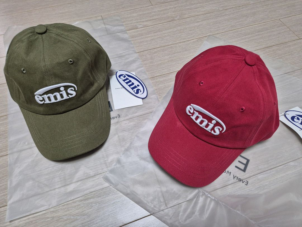 쿨거래시 4만3천택포! 미착용 새제품 정품 EMIS 모자 남여공용 고학년인기모자 두상커도이쁜모자--1