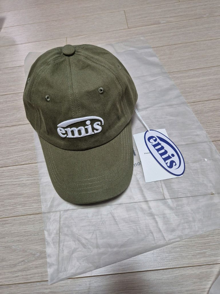 쿨거래시 4만3천택포! 미착용 새제품 정품 EMIS 모자 남여공용 고학년인기모자 두상커도이쁜모자--3