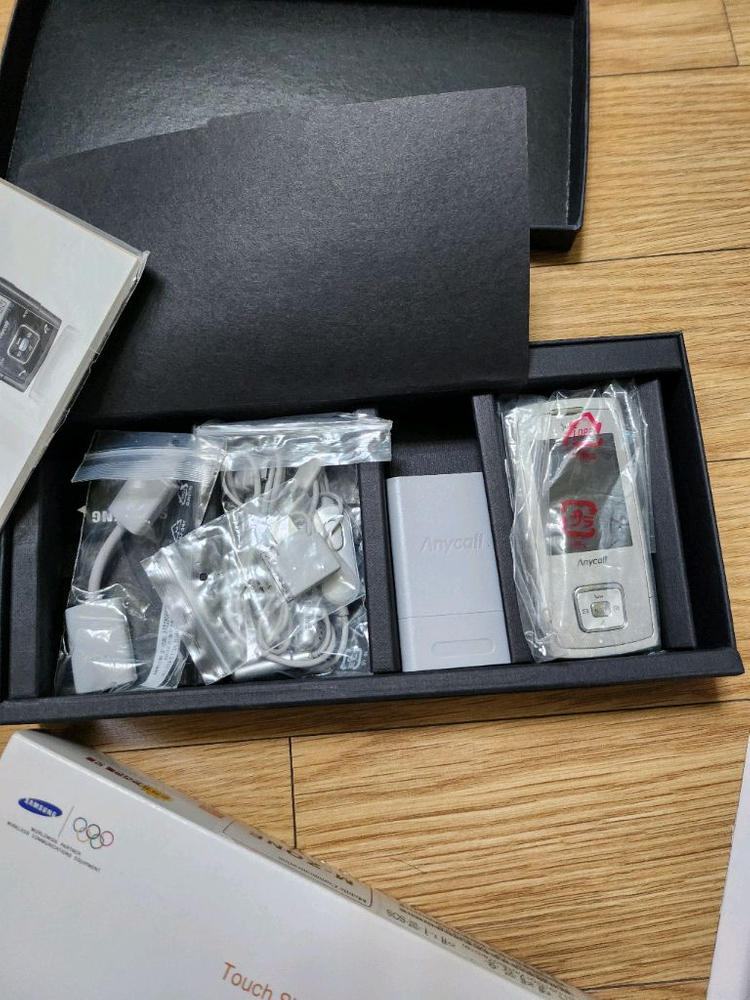 올드폰 삼성sch-v940 박스풀 새제품 이미지