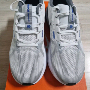 280mm) 나이키 에어줌 스트럭쳐 25 화이트