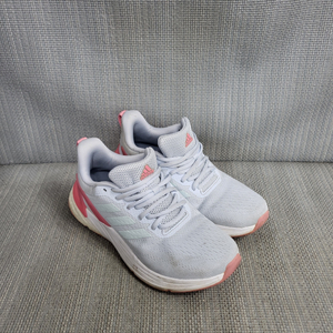 아디다스 런닝화 235