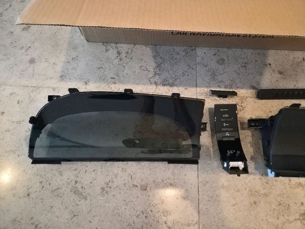 벤츠 w221 후기형 모니터--1