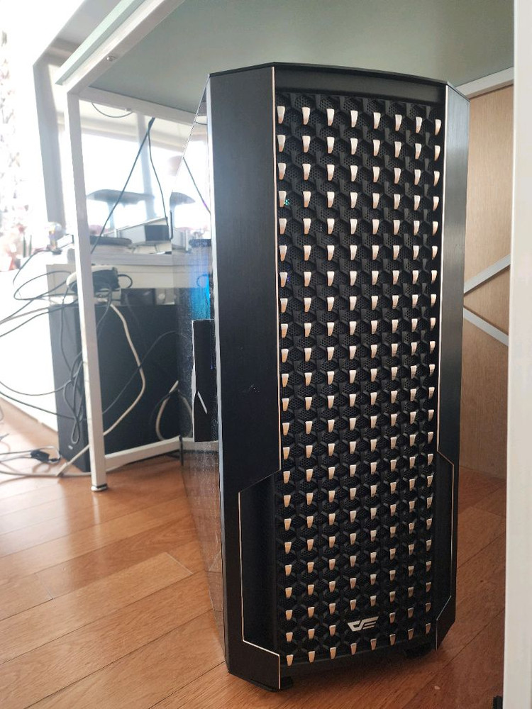 AMD Ryzen 7 9800X3D,ddr5 32g 본체 게이밍 컴퓨터 대전--1