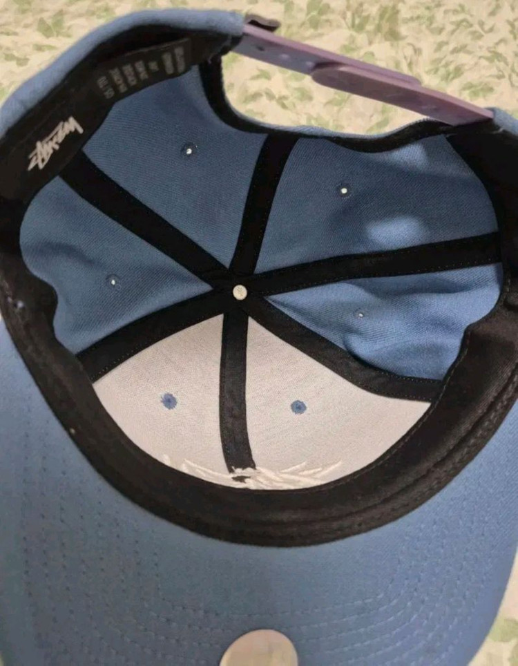 스투시 스냅백!새상품급!--4