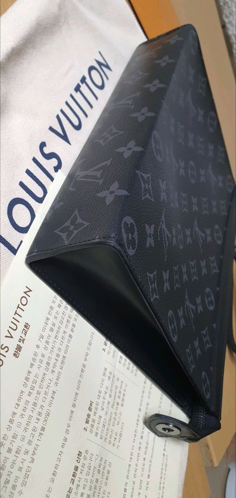 루이비통 포쉐트 보야주MM 클러치백 정품S급(감정O)프라다디올고야드샤넬셀린느보테가생로랑버버리발렌시아가파우치가방--5