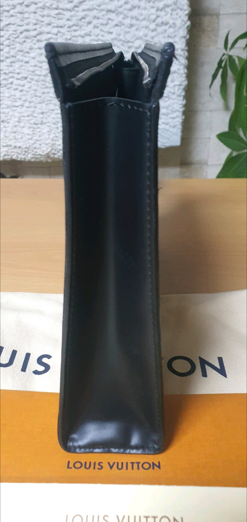 루이비통 포쉐트 보야주MM 클러치백 정품S급(감정O)프라다디올고야드샤넬셀린느보테가생로랑버버리발렌시아가파우치가방--7