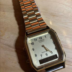 빈티지 카시오 디지털 시계