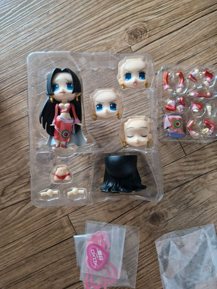 원피스 치비아츠 보아핸콕 피규어--1