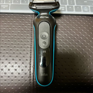 브라운 전기면도기 시리즈5