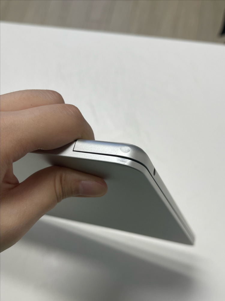 맥북 에어 13인치 M2 16GB 256GB 실버--6