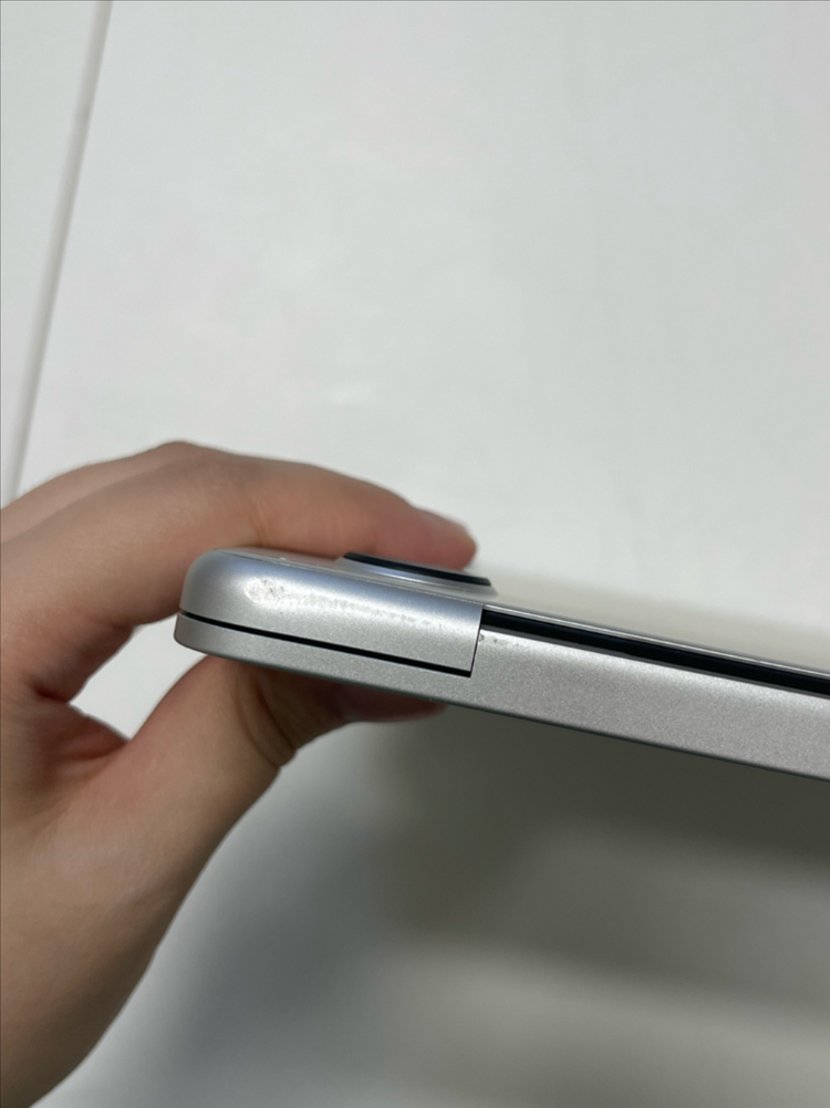 맥북 에어 13인치 M2 16GB 256GB 실버--7