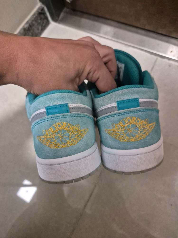 나이키 에어 조던 1 로우 민트 화이트--1