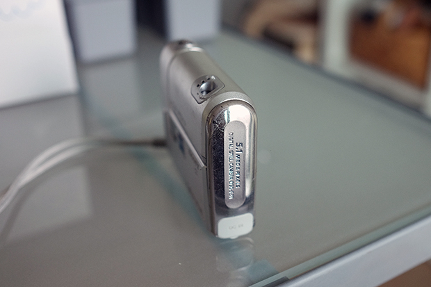 [실사진]소니 사이버샷 DSC-F88 팝니다(메모리스틱O,신품베터리)--6