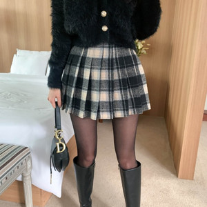 [새상품] 지니 모직 체크 테니스 미니 스커트
