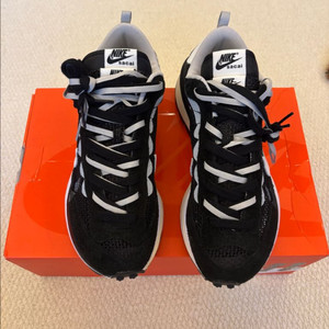 나이키 사카이베이퍼와플 이미지