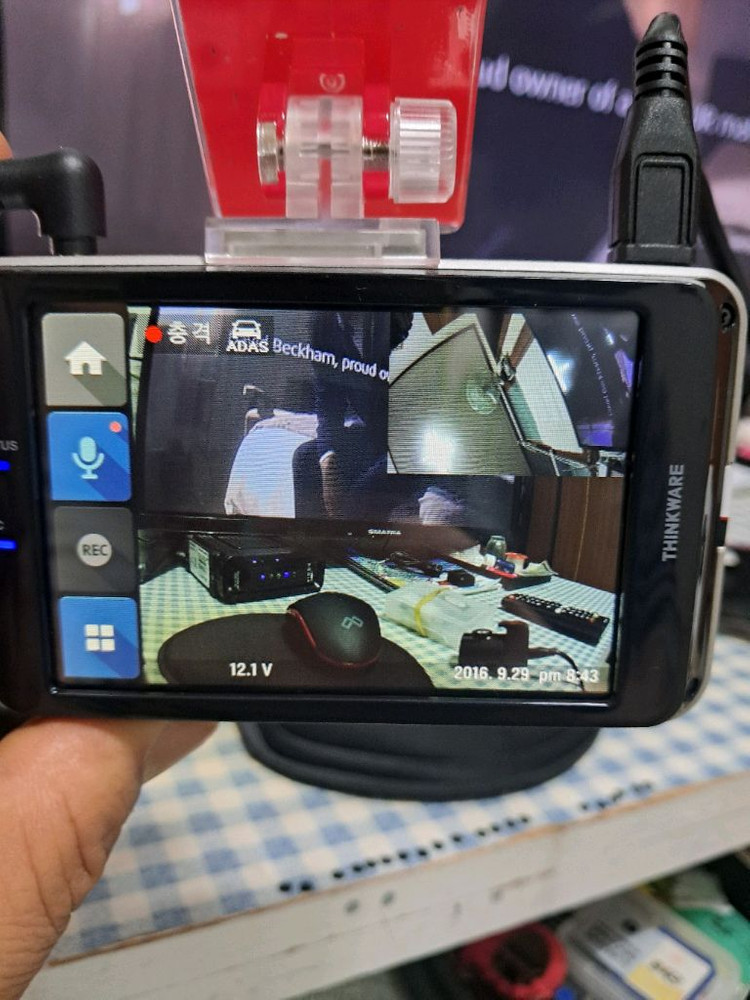 부품용 블랙박스. 아이나비 QXD950뷰--2