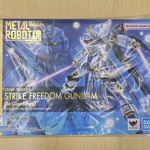 메탈로봇혼 스트라이크 프리덤건담 리코디네이트 반다이