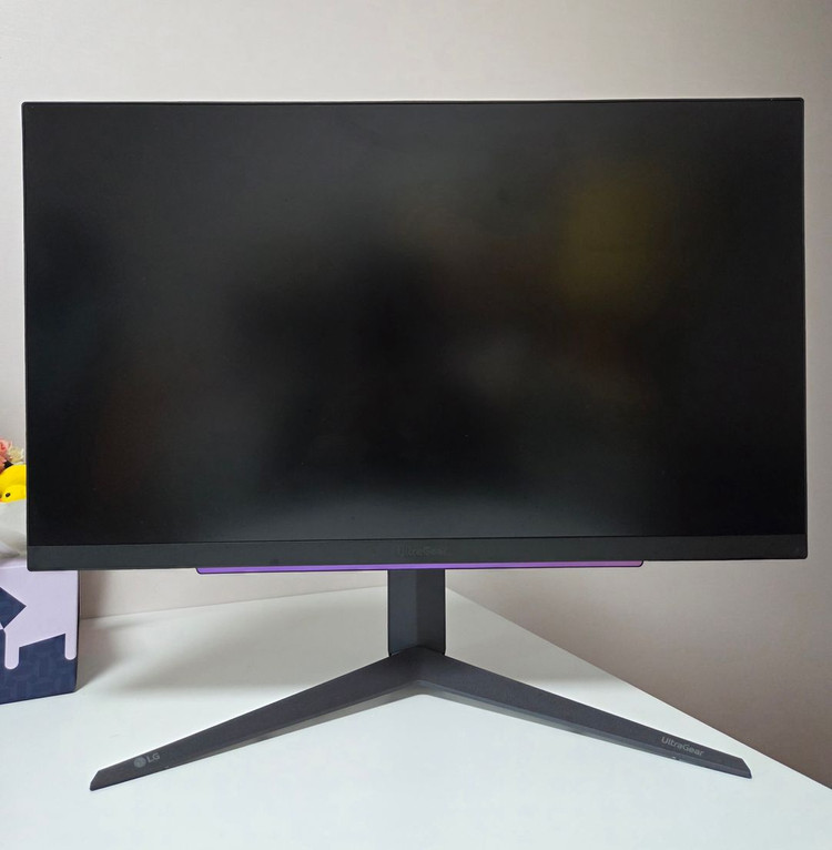 LG 27인치 4K UHD 144Hz 게이밍 모니터 27GR93U--2