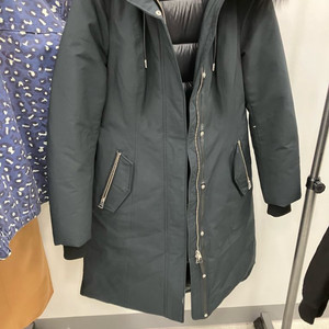 맥케이지 블랙 롱패딩