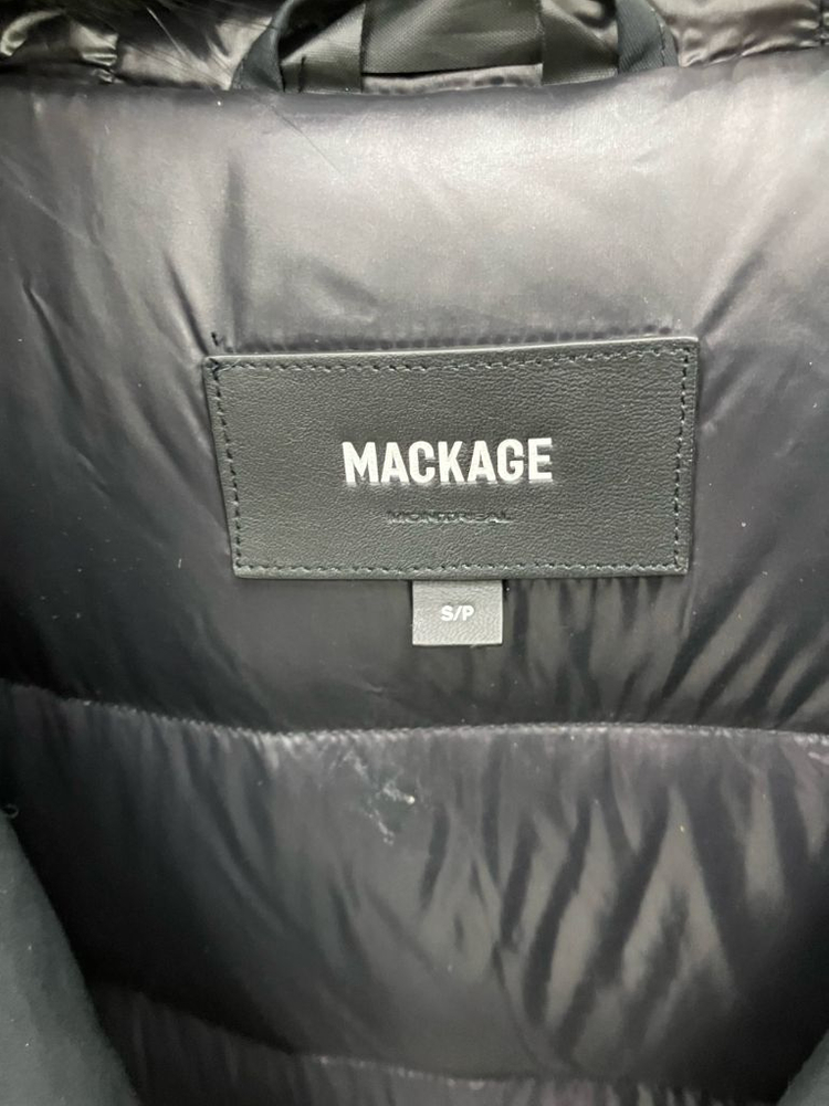 맥케이지 블랙 롱패딩--2