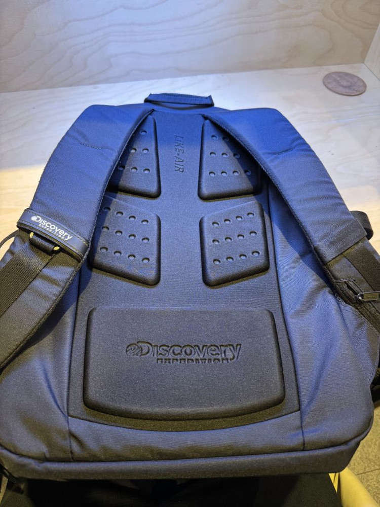 디스커버리 LIKE-TWINE 백팩 블랙--1