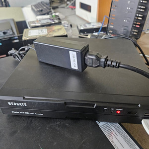 웹게이트 HDC442F-D 디지털 4M DVR