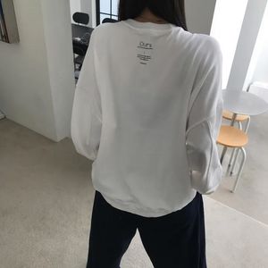 위크어스 백 레터링 맨투맨