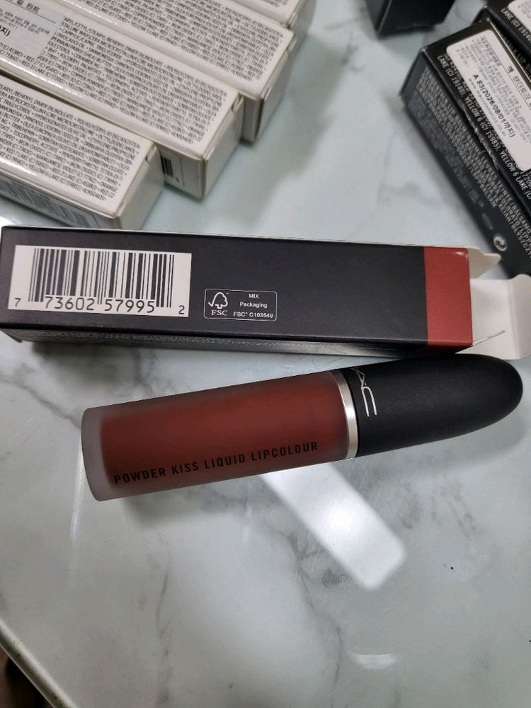 맥 립스틱, 블러쉬 등 이미지