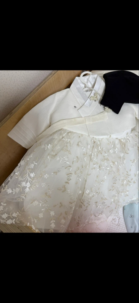 돌아기 최고급 드레스한복 세트(조바위 및 브로치 포함)--4