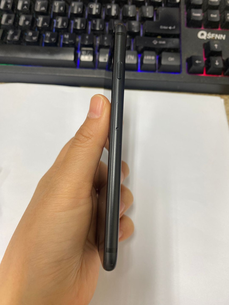 .아이폰7 매트블랙 SS급 32GB 무잔상 배터리100% 레트로감성 인스타 사진폰 카메라폰 002839 이미지
