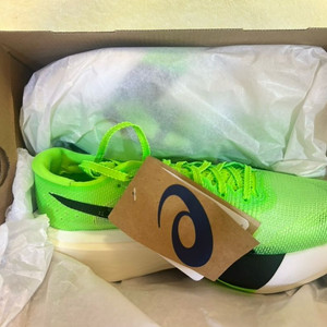 아식스 메타스피드 엣지 도쿄 275