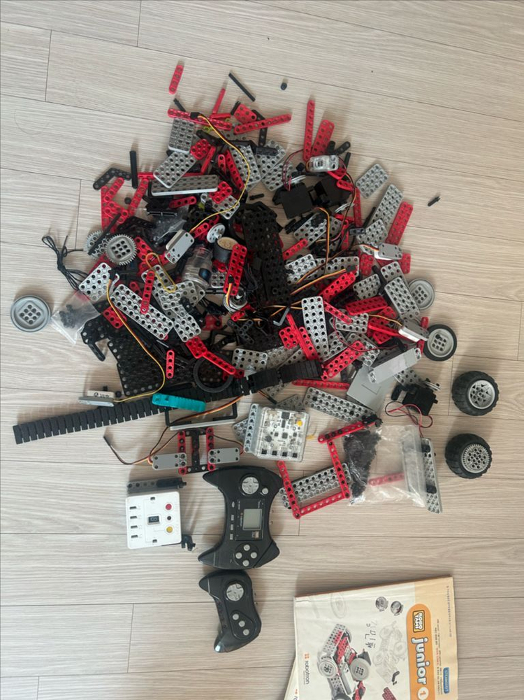 로보트론 로보타미 주니어 1,2,3,4 로봇 블록--1