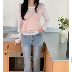 핑크 프릴 끈뷔스티에 블라우스