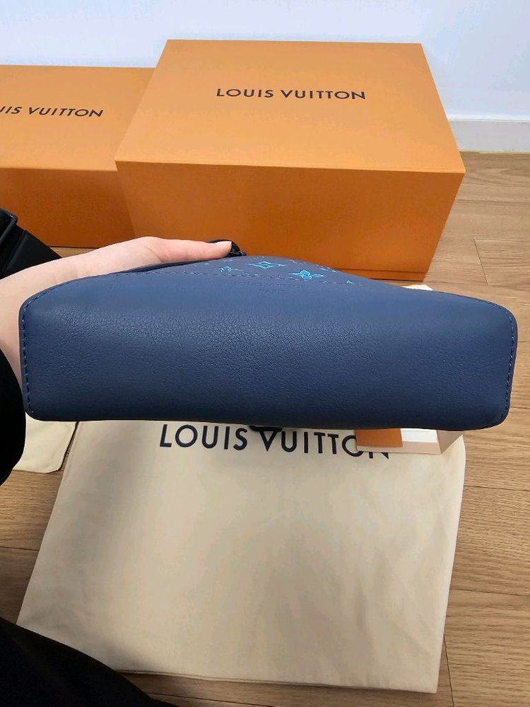 루이비통 올레더 듀오 슬링백 크로스백 리버블루 (새상품)--9