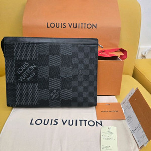 루이비통 포쉐트 보야주 다미에 그라피트 클러치입