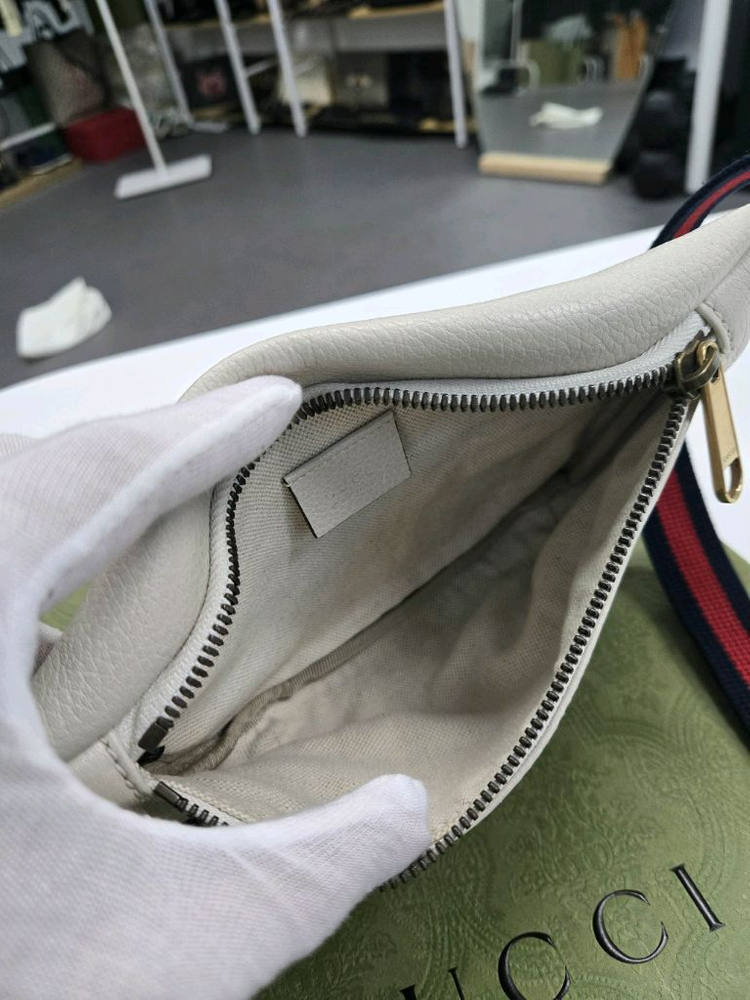 [40%할인] 구찌 띠로고 벨트백 힙색 이미지