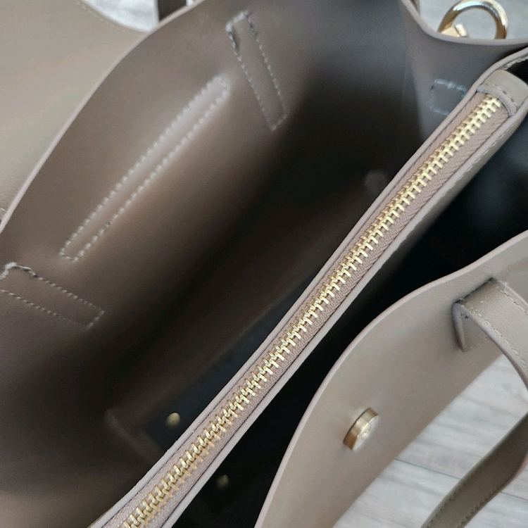 토프색 합성가죽 토트백--2