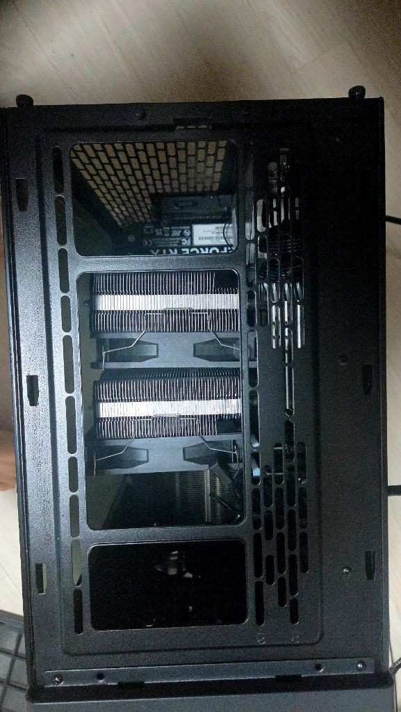 신품가 520만원이상 AMD 라이젠 7900, RTX 5070 Ti, ddr5 램 64gb, ssd 2tb--2