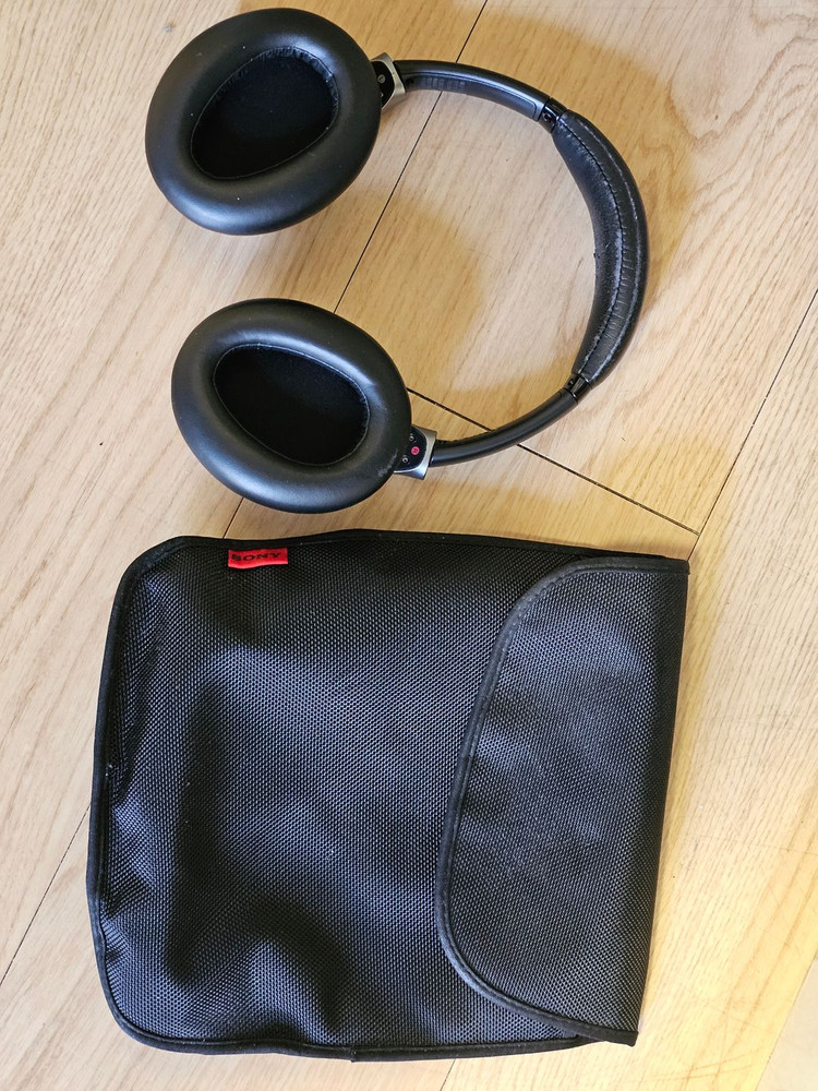 소니 MDR-10RBT 무선 헤드폰 / 4만원--2