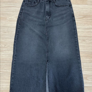 (새상품) 흑청 데님 앞트임 롱 스커트