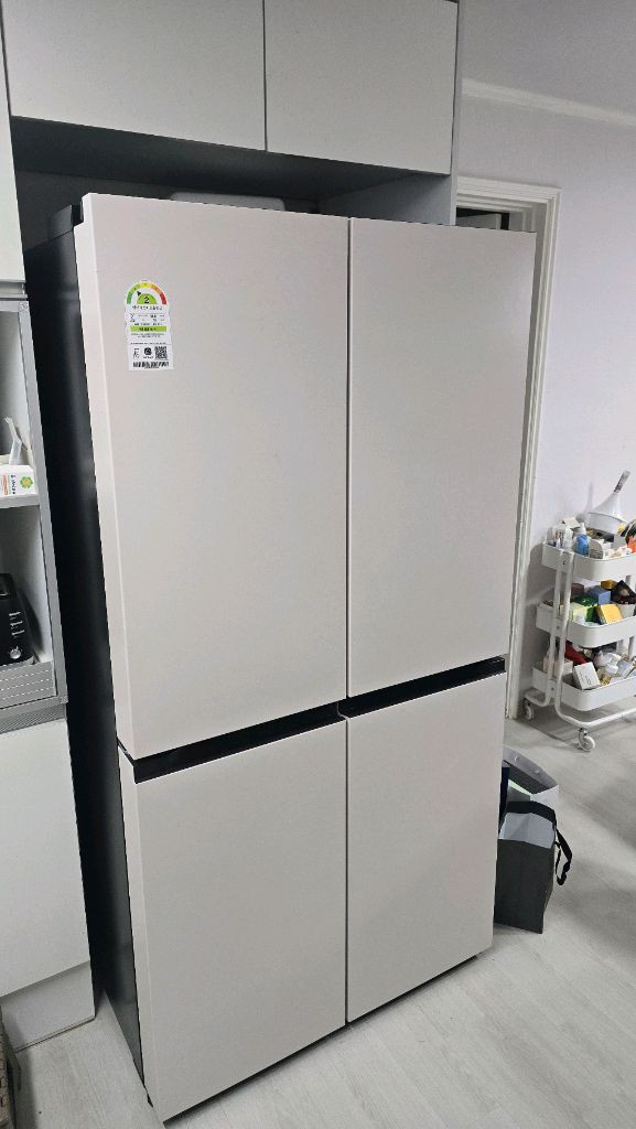 4도어 냉장고 이미지