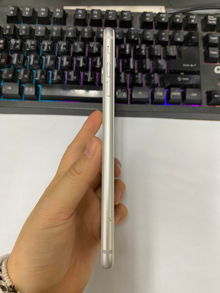 .아이폰 8플러스 8+실버 SSS급 64GB 배터리100% 레트로감성 인스타폰 자녀 사진폰선물 198970 이미지