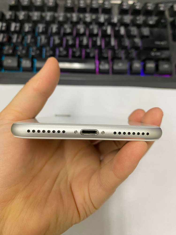 .아이폰 8플러스 8+실버 SSS급 64GB 배터리100% 레트로감성 인스타폰 자녀 사진폰선물 198970 이미지