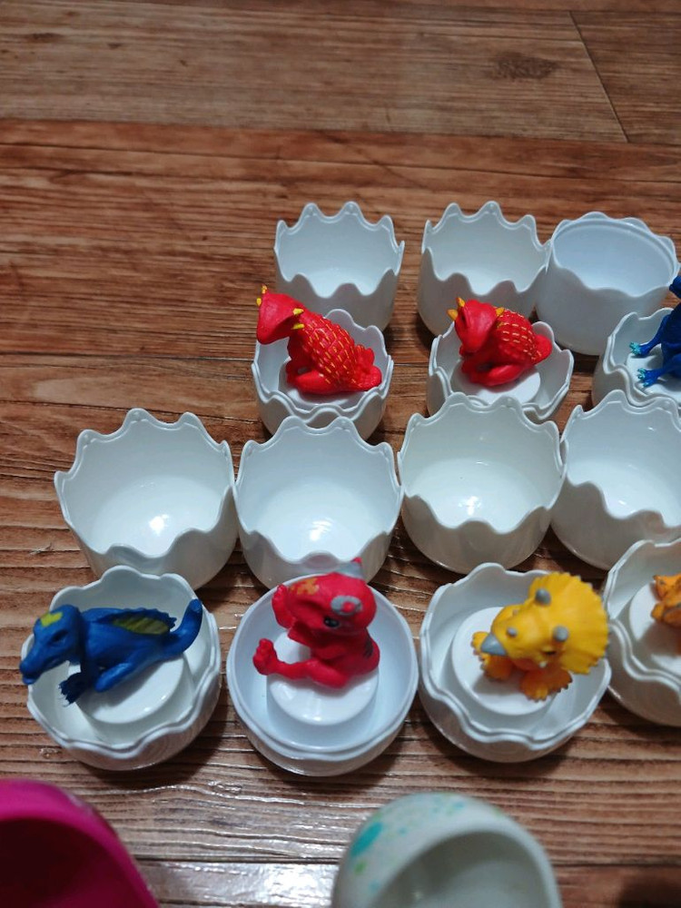 공룡메카드 타이니소어 알공롱과 공룡캡슐 이미지