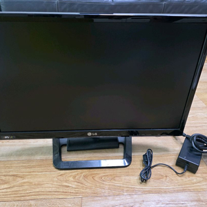 23인치 IPS 레이저 데스크TV