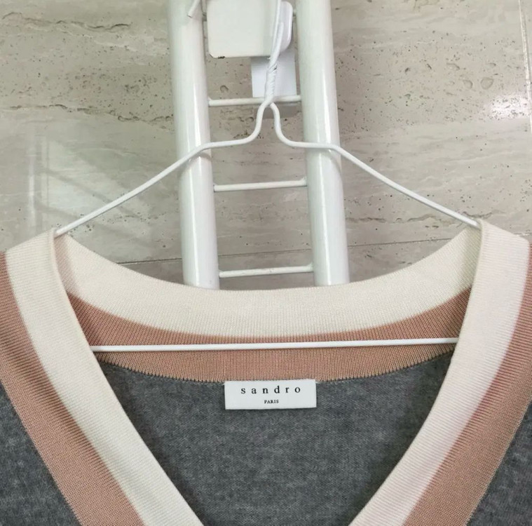 sandro 산드로 V넥 니트 55--2