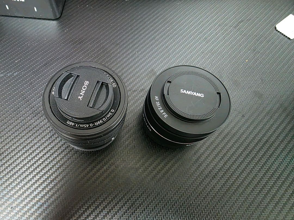 A7C 소니 미러리스 카메라 + 삼양35mm +2860번들렌즈 판매합니다. 이미지